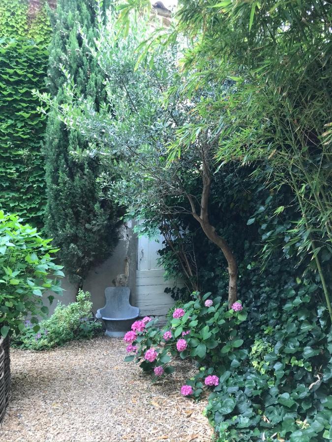 Le Logis Blanc Bed&Breakfast Coursan Eksteriør bilde