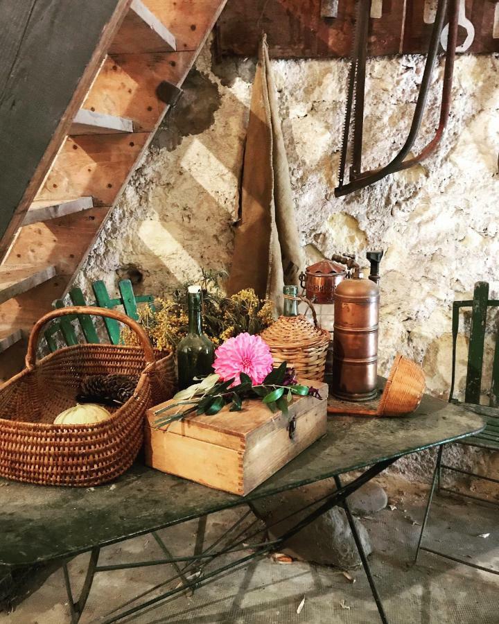 Le Logis Blanc Bed&Breakfast Coursan Eksteriør bilde